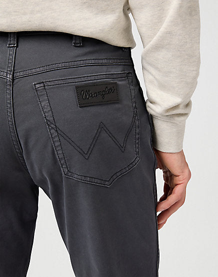 Wrangler Texas 821 Authentic Straight Faded Black